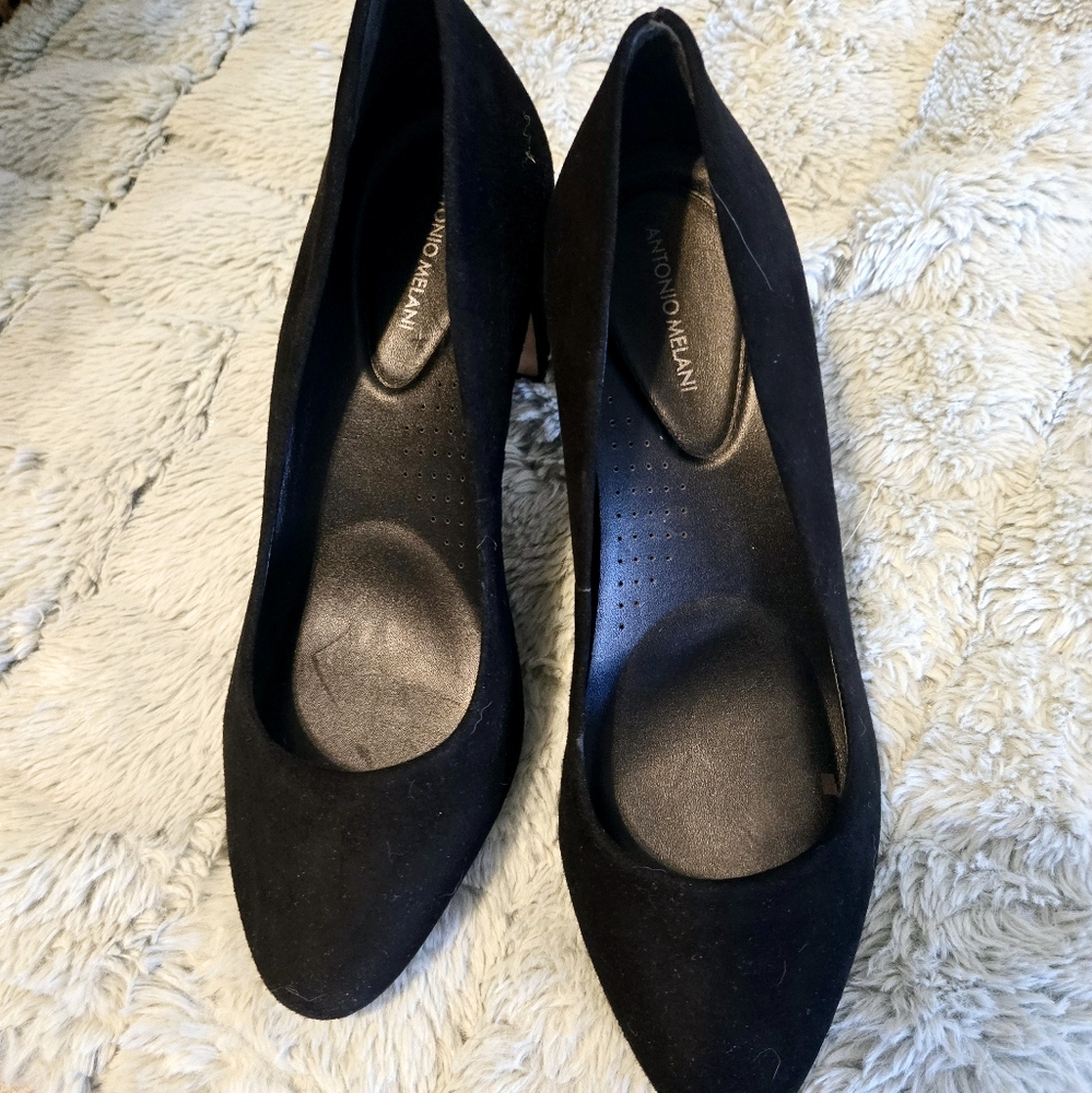 Antonio Melani Suede Pumps